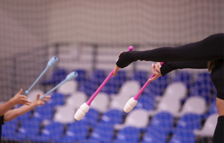 Булавы для художественной гимнастики: выбираем предмет правильно